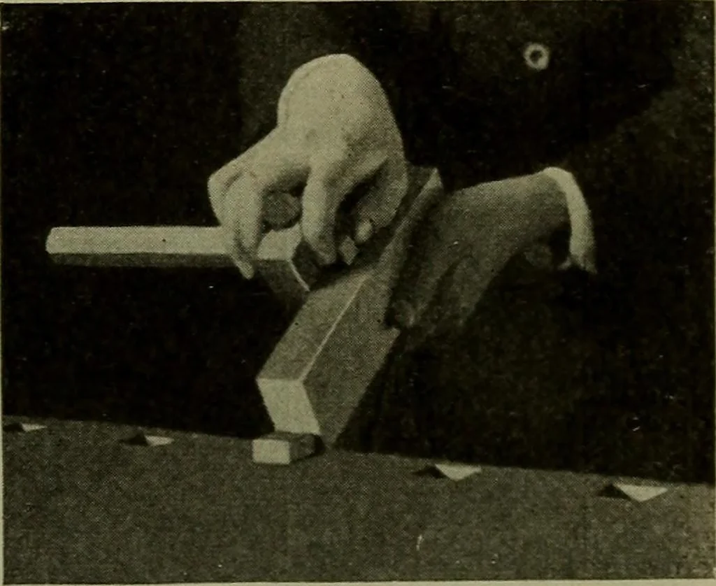 An illustration from Manual training for the rural schools; a group of farm and farm home woodworking problems, 1922, leaf 12