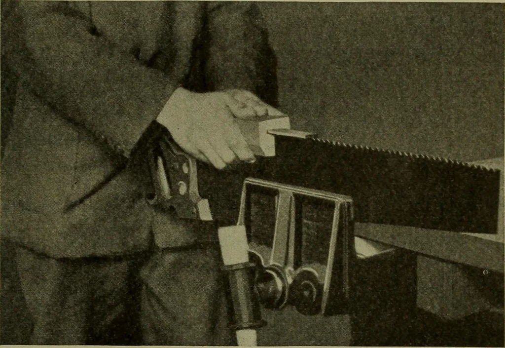 An illustration from Manual training for the rural schools; a group of farm and farm home woodworking problems, 1922, leaf 30