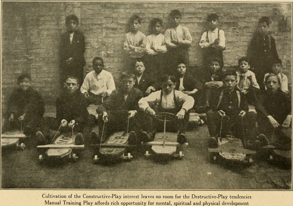 An illustration from Manual training--play problems; constructive work for boys and girls based on the play interest, 1917, leaf 29
