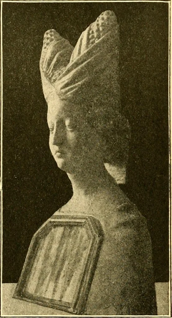 An illustration from Manuel d'archeologie francaise depuis les temps mérovingiens jusqu'à la renaissance .., 1902, leaf 234