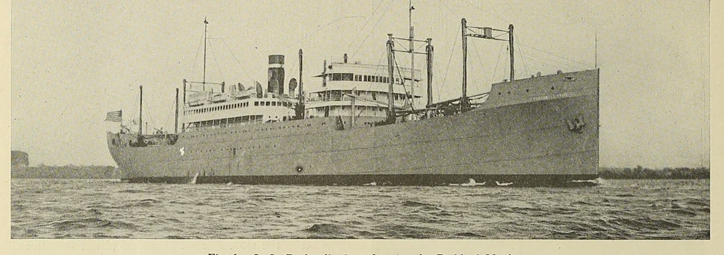 An illustration from Marine engineering, 1920, leaf 208