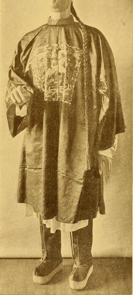 An illustration from The Marine room of the Peabody museum of Salem, 1921, leaf 224