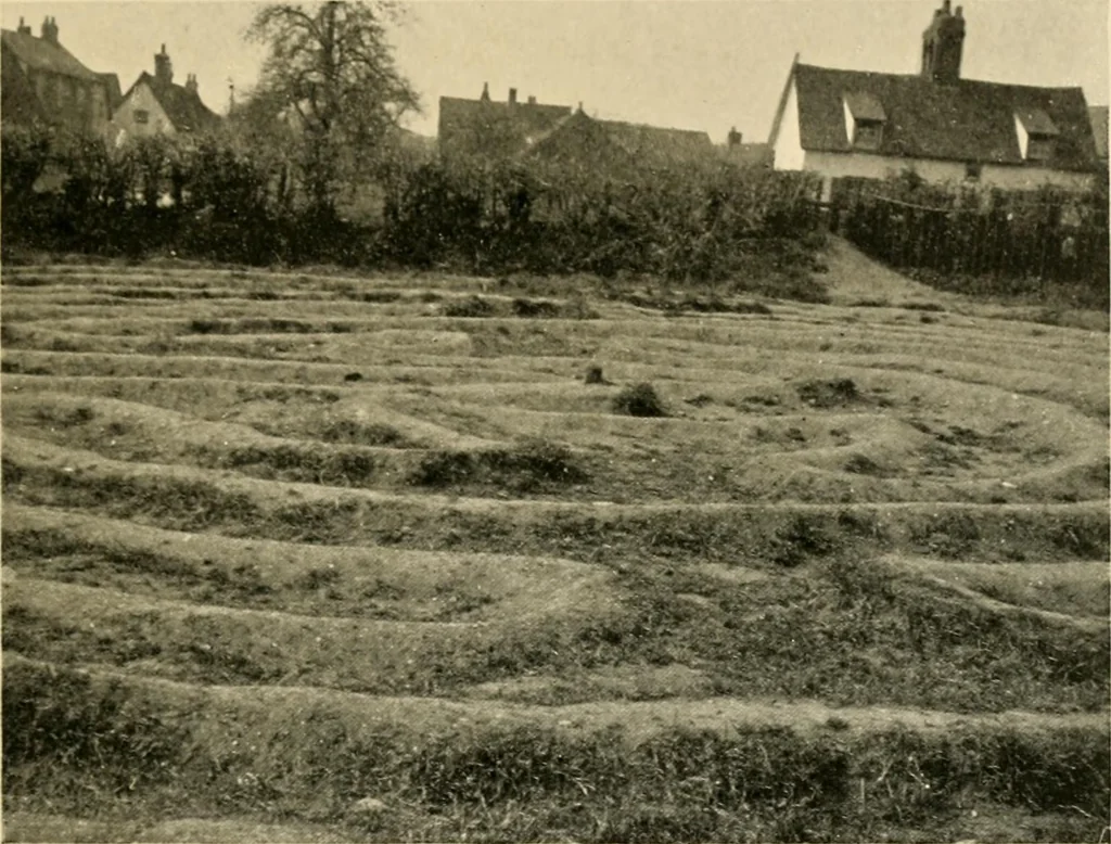 An illustration from Mazes and labyrinths : a general account of their history and developments, 1922, leaf 144