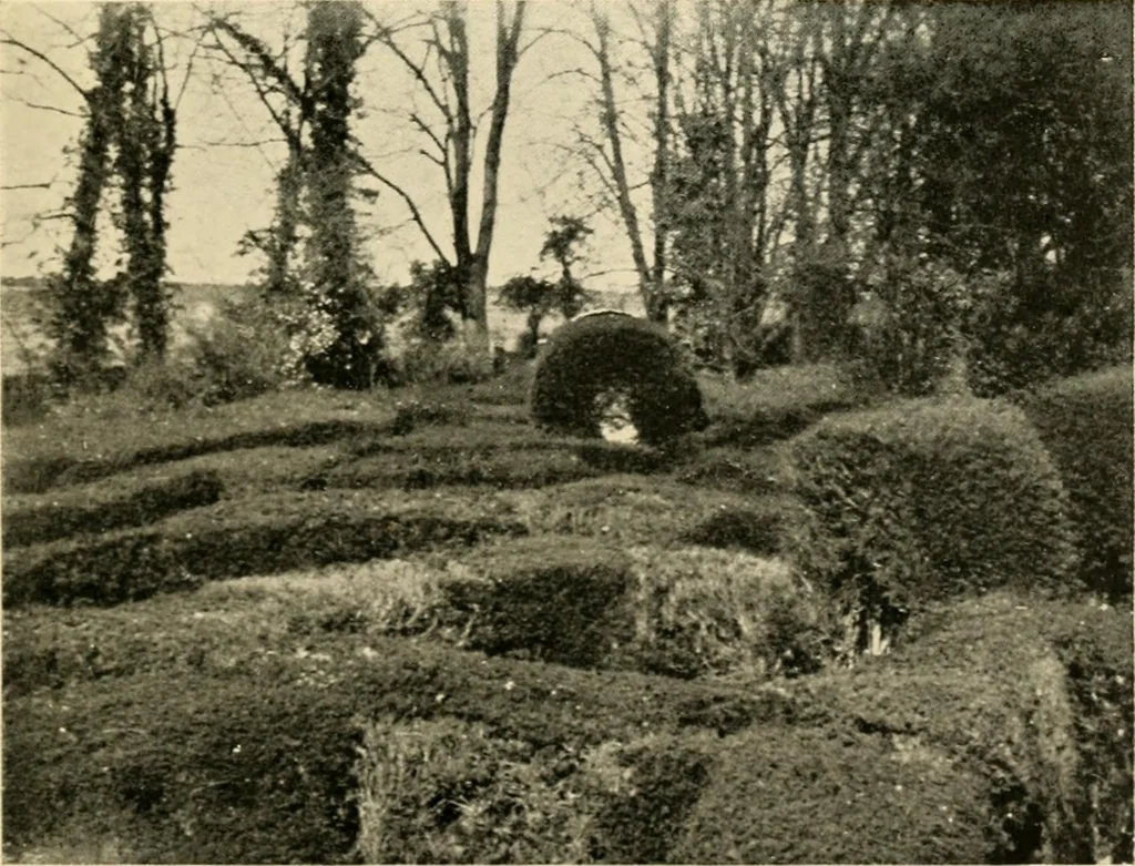 An illustration from Mazes and labyrinths : a general account of their history and developments, 1922, leaf 226