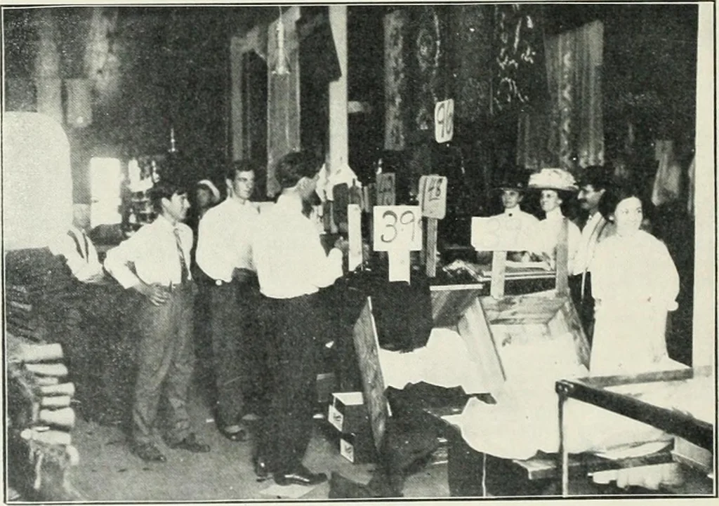 An illustration from McLeansboro, Illinois illustrated : special supplement to the McLeansboro times, 1910, leaf 17