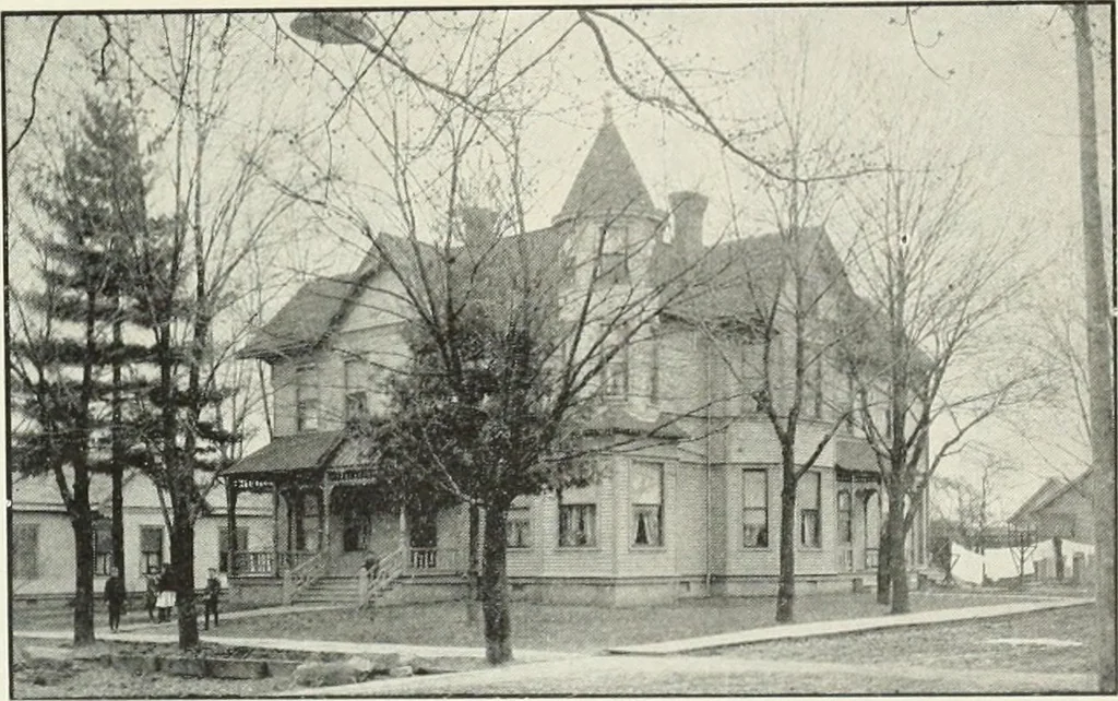 An illustration from McLeansboro, Illinois illustrated : special supplement to the McLeansboro times, 1910, leaf 34