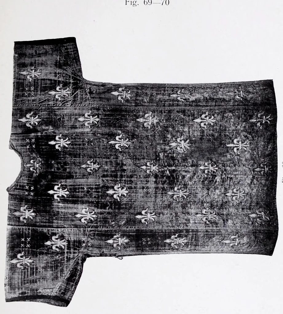 An illustration from Medeltidsminnen från Östergötland, 1906, leaf 169