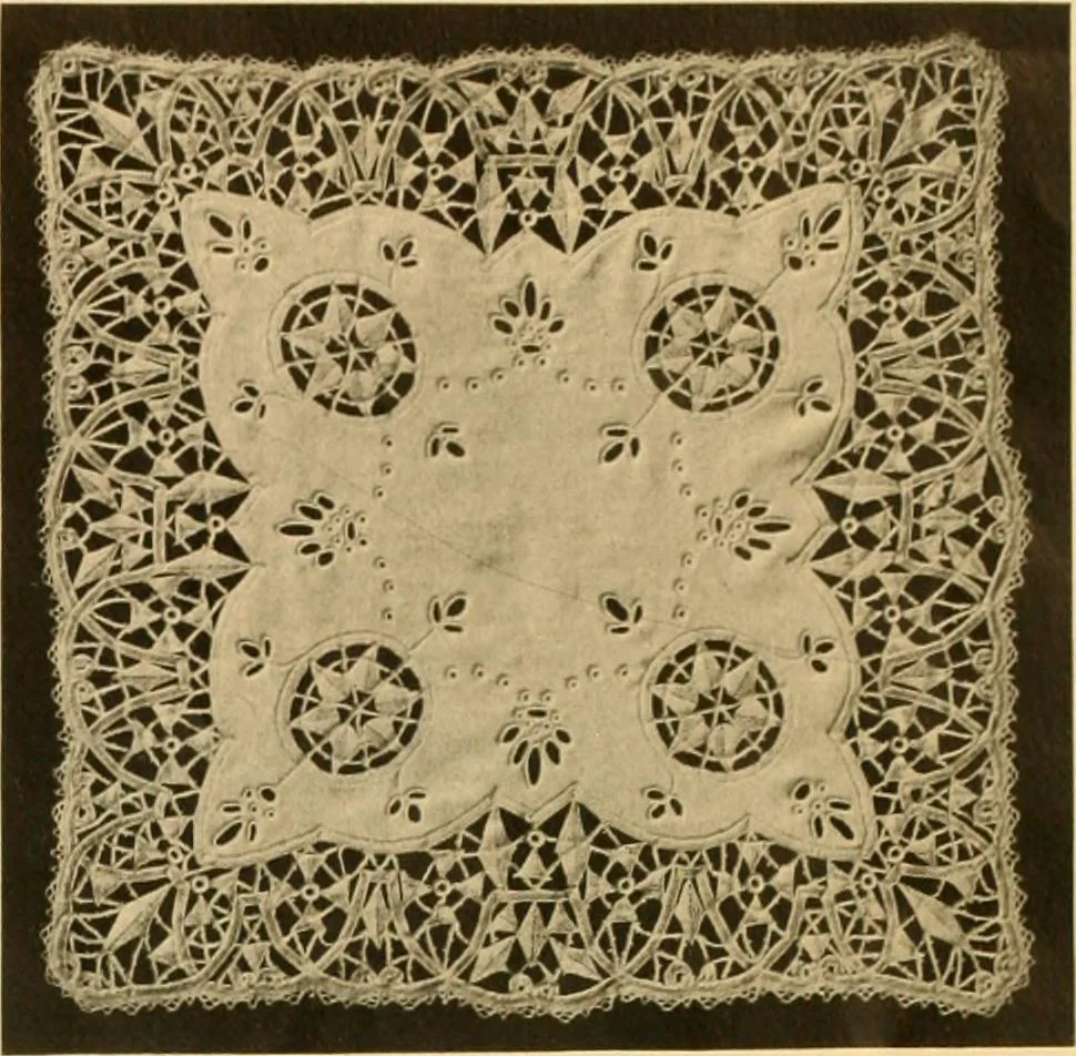 An illustration from Medici lace and the art of making it, 1908, leaf 12