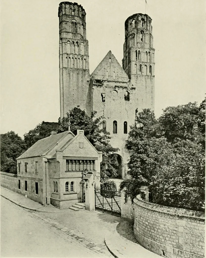 An illustration from Medieval architecture, its origins and development, with lists of monuments and bibliographies, 1912, leaf 448