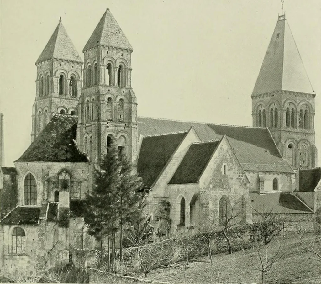 An illustration from Medieval architecture, its origins and development, with lists of monuments and bibliographies, 1912, leaf 162