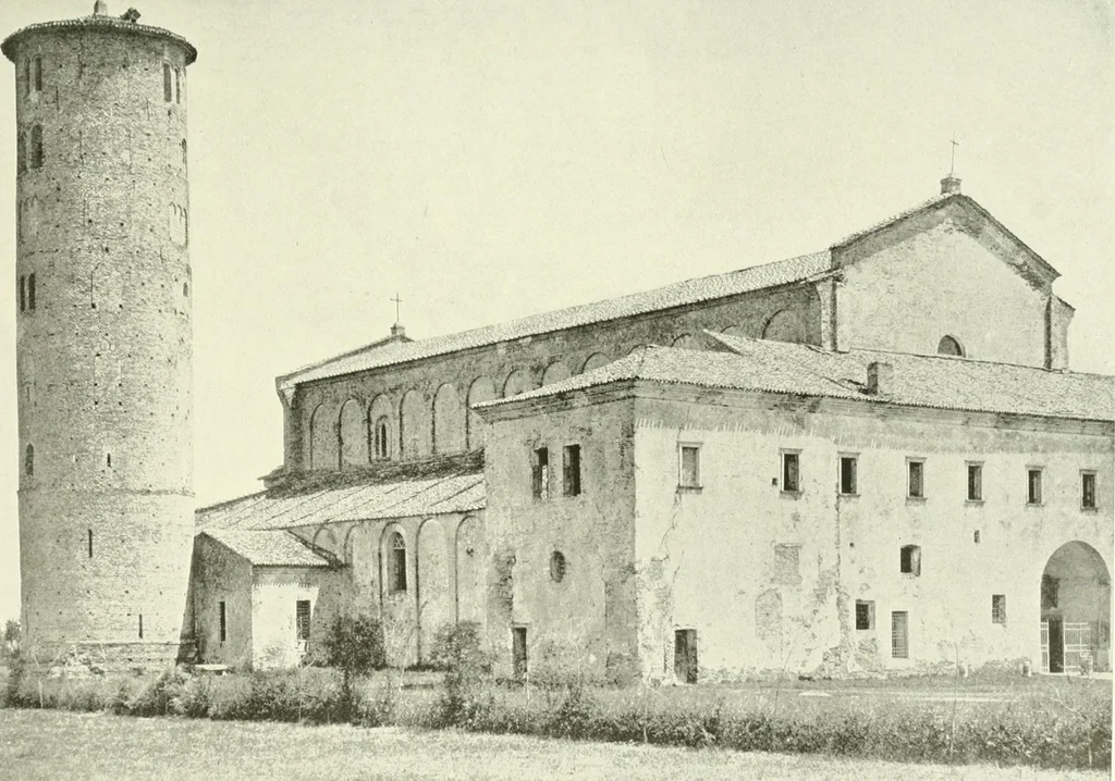 An illustration from Medieval architecture, its origins and development, with lists of monuments and bibliographies, 1909, leaf 160