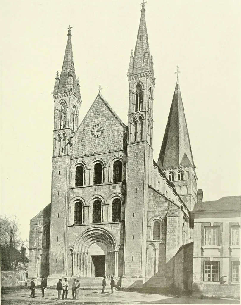 An illustration from Medieval architecture, its origins and development, with lists of monuments and bibliographies, 1909, leaf 492