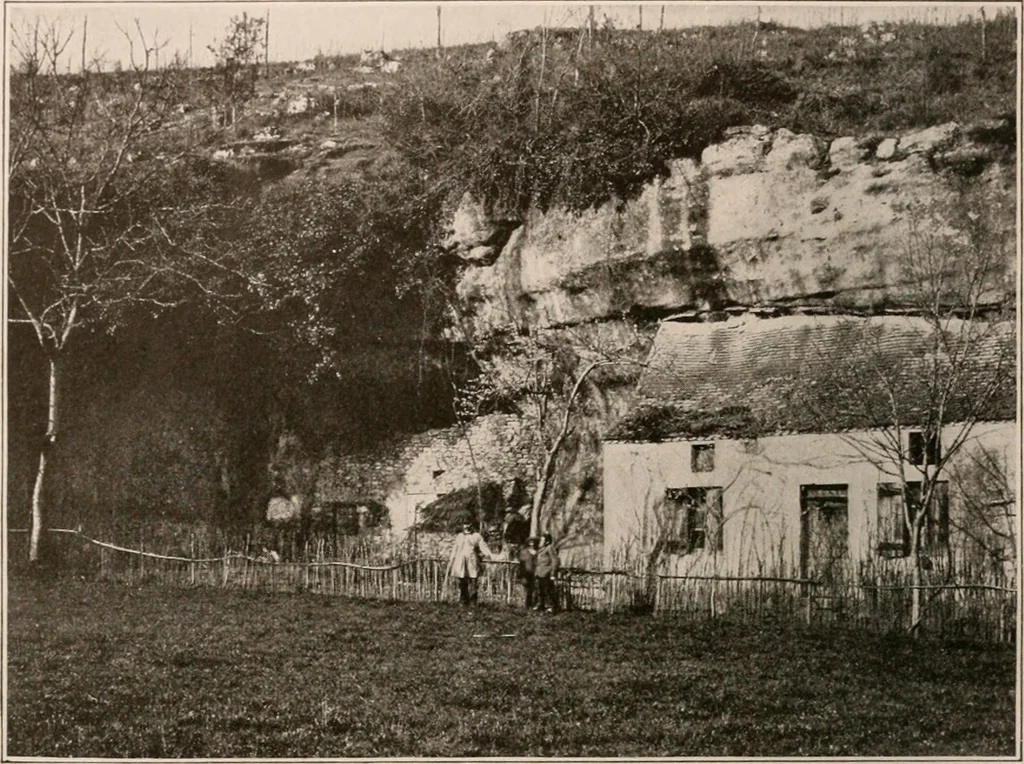 An illustration from Men of the old stone age : their environment, life and art, 1916, leaf 433