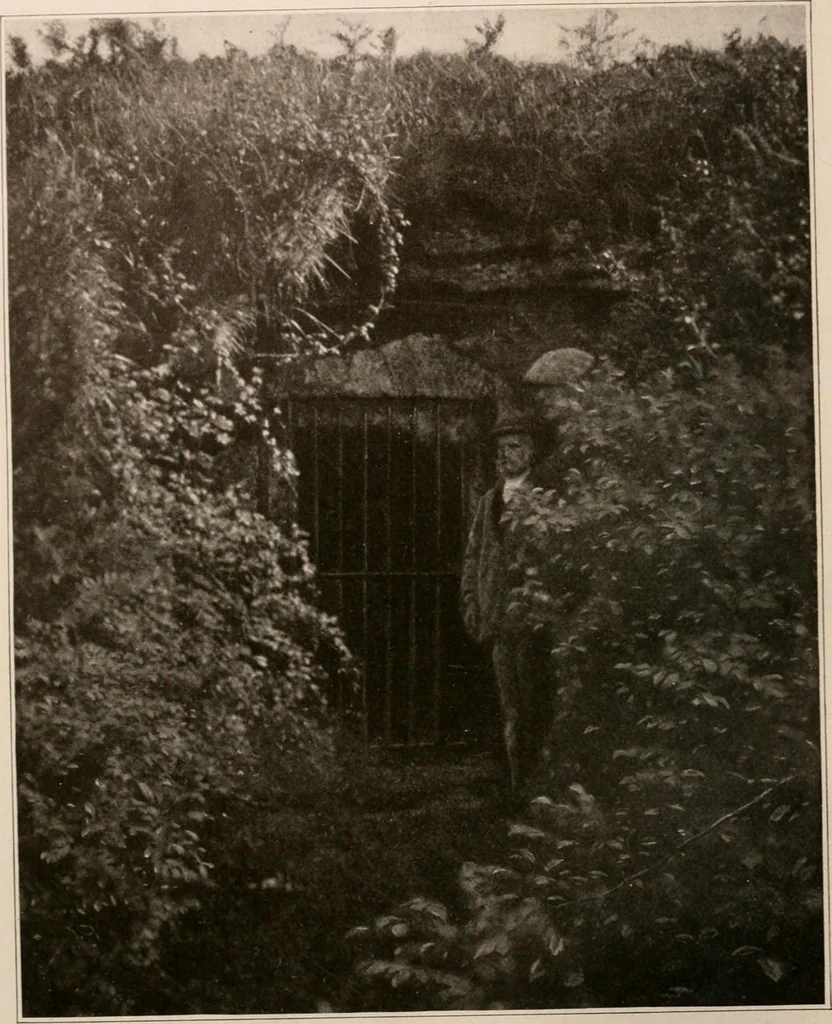 An illustration from Men of the old stone age : their environment, life and art, 1916, leaf 457