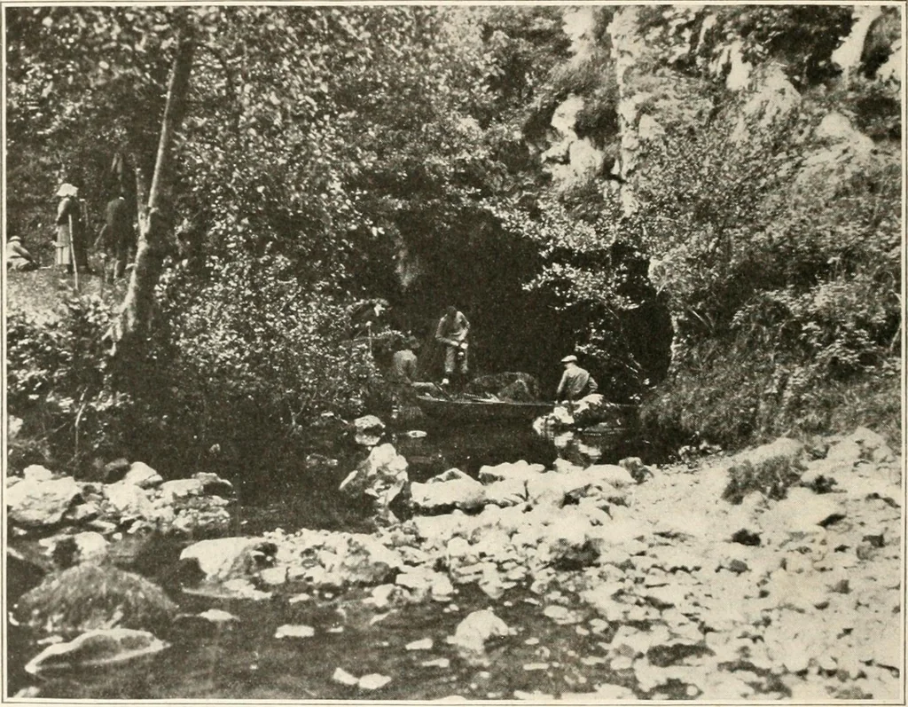 An illustration from Men of the old stone age : their environment, life and art, 1915, leaf 463