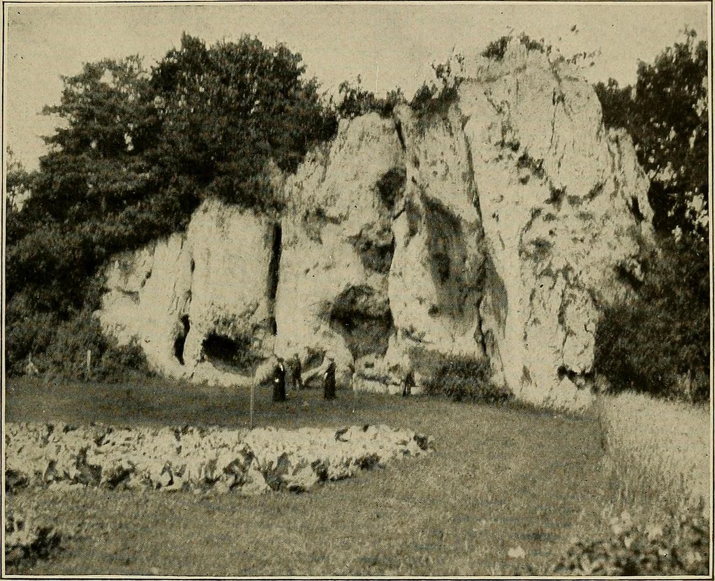 An illustration from Men of the old stone age, their environment, life and art, 1918, leaf 492