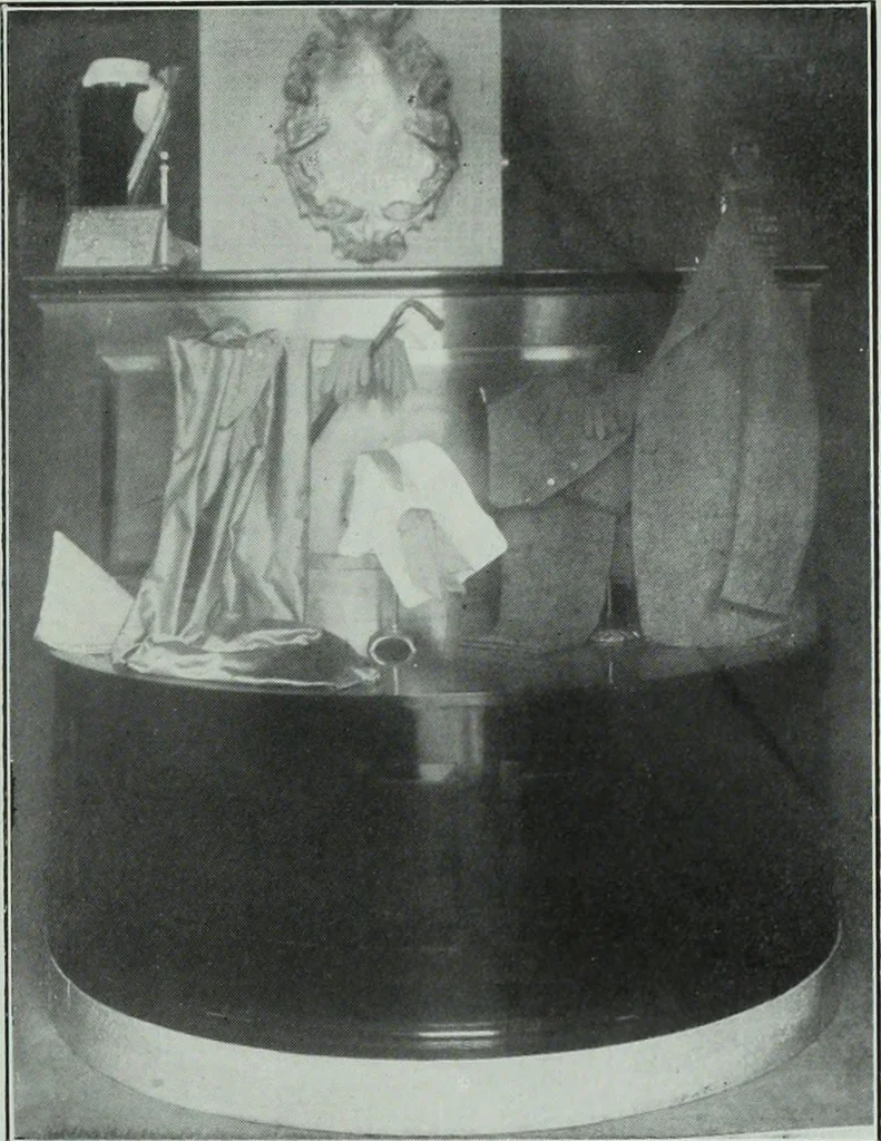 An illustration from Men's wear of Canada (April-December 1911), 1911, leaf 228