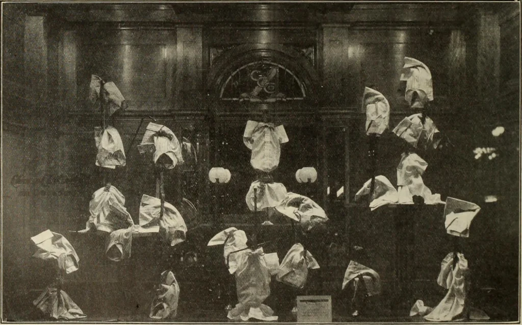 An illustration from Men's wear of Canada (January-December 1912), 1912, leaf 275