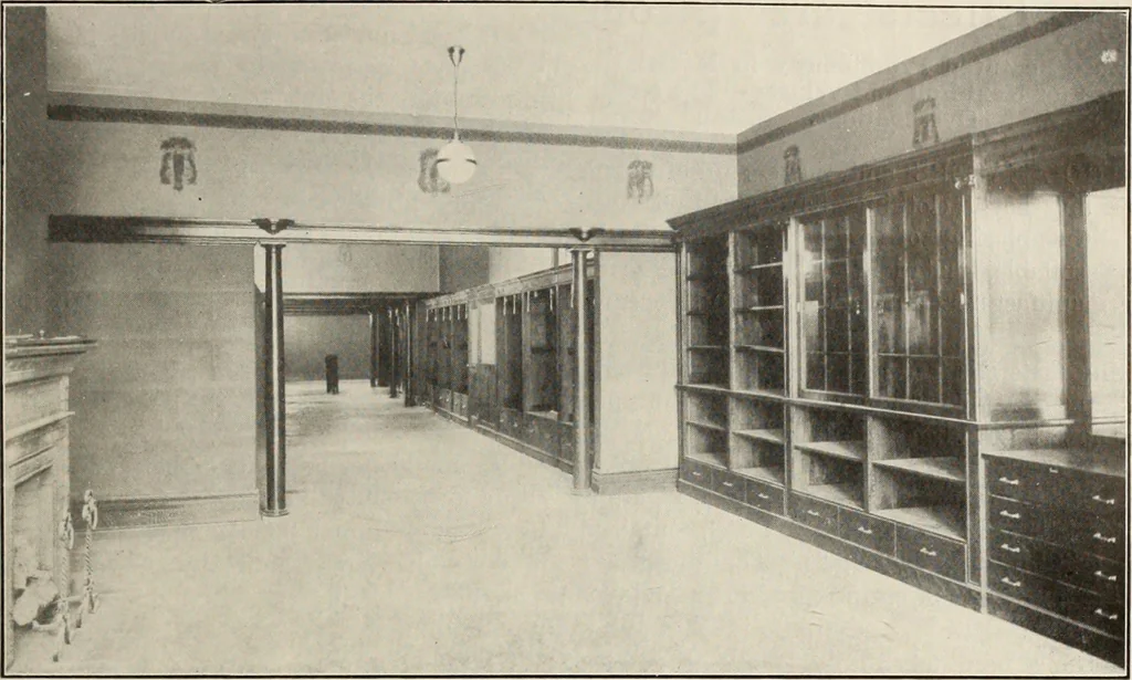An illustration from Men's wear of Canada (January-December 1912), 1912, leaf 92