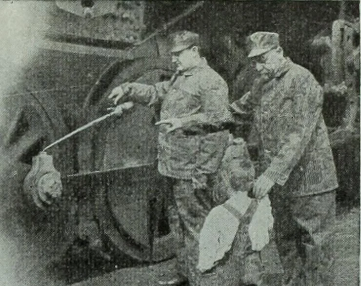 An illustration from Men's wear of Canada (January-December 1914), 1914, leaf 390