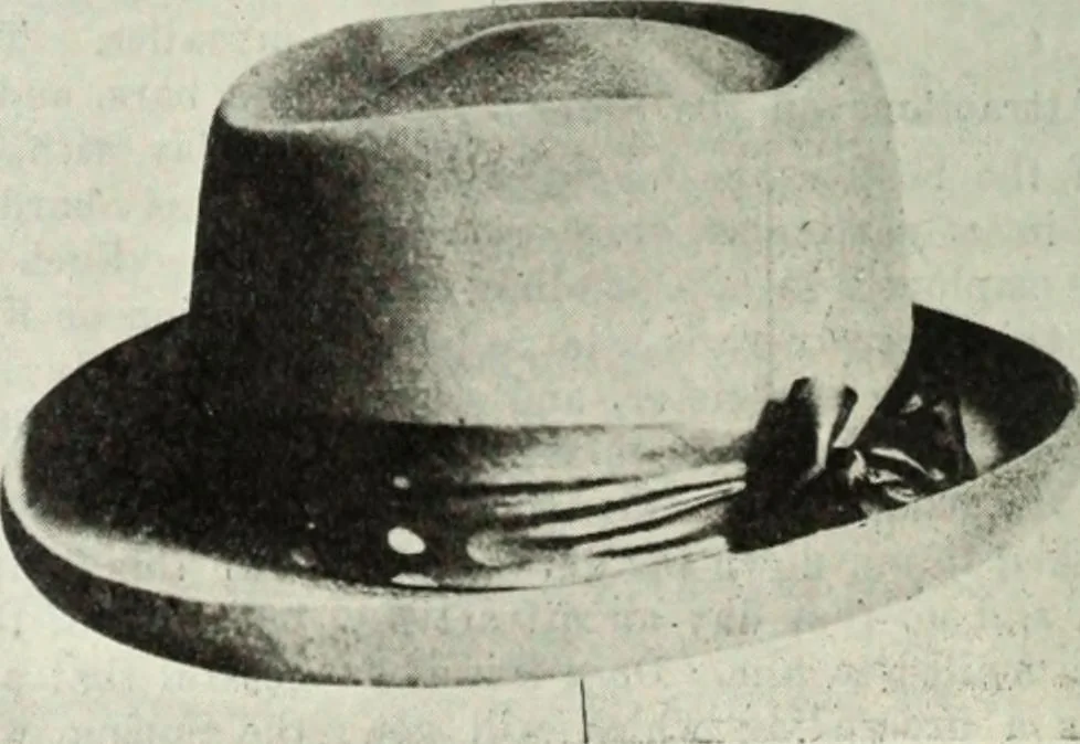 An illustration from Men's wear of Canada (January-December 1914), 1914, leaf 493