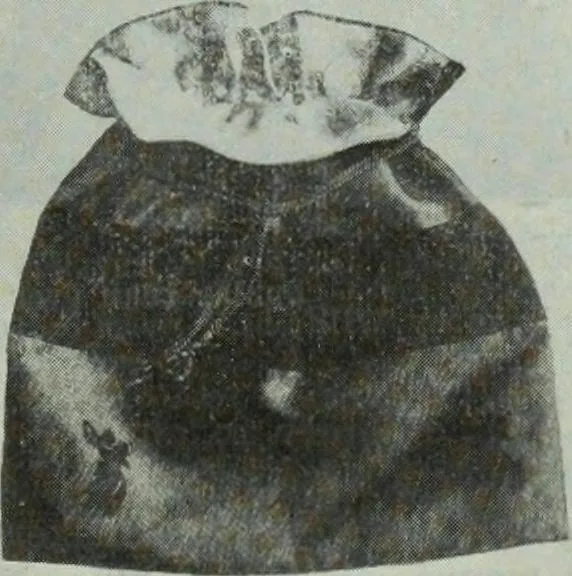 An illustration from Men's wear of Canada (January-December 1914), 1914, leaf 512