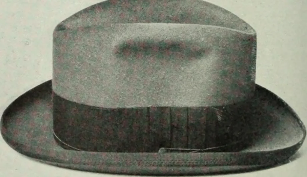 An illustration from Men's wear of Canada (January-December 1915), 1915, leaf 349