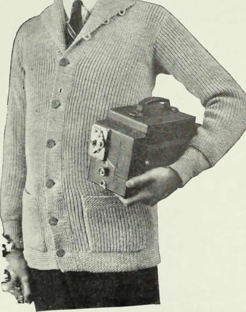 An illustration from Men's wear of Canada (January-December 1915), 1915, leaf 457