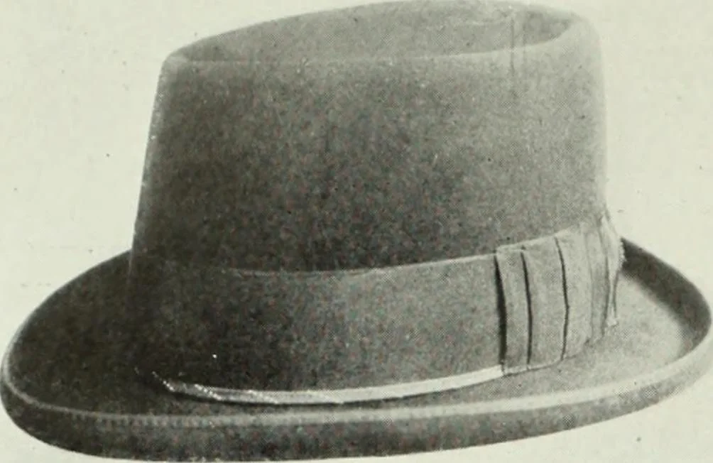 An illustration from Men's wear of Canada (January-December 1915), 1915, leaf 493