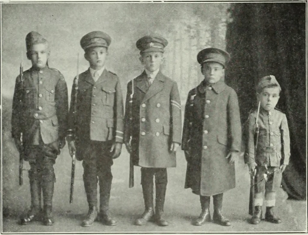 An illustration from Men's wear of Canada (January-December 1915), 1915, leaf 533