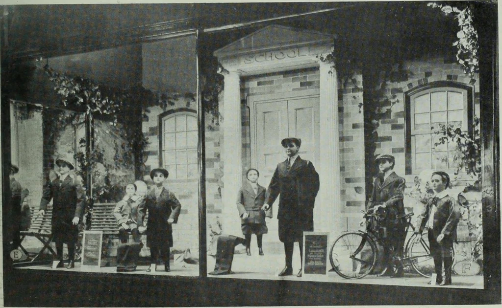 An illustration from Men's wear of Canada (January-December 1915), 1915, leaf 576