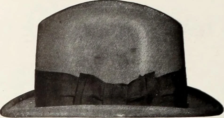 An illustration from Men's wear of Canada (January-December 1916), 1916, leaf 217