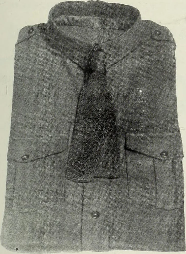 An illustration from Men's wear of Canada (January-December 1916), 1916, leaf 348
