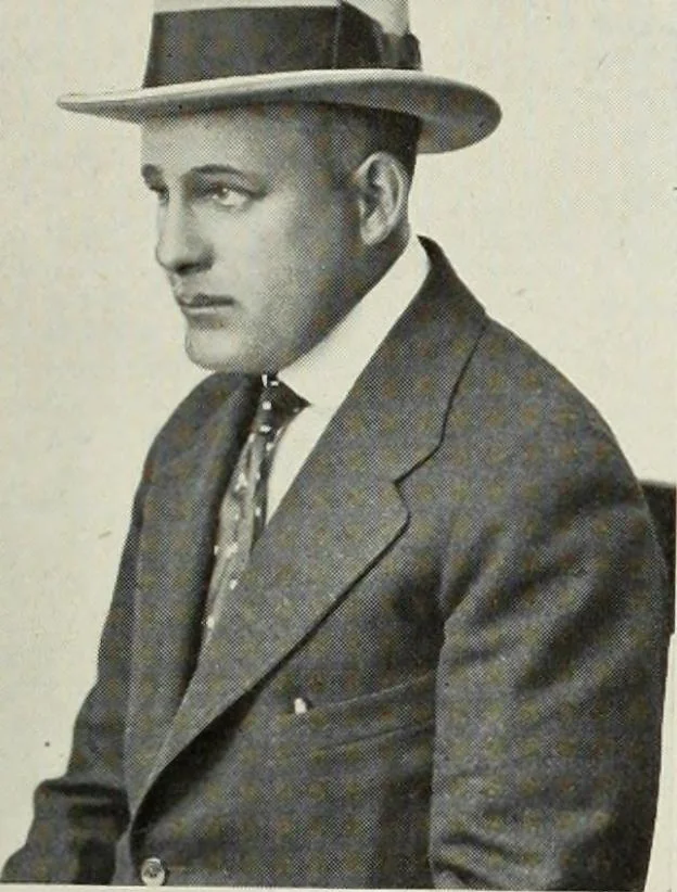 An illustration from Men's wear of Canada (January-December 1916), 1916, leaf 534