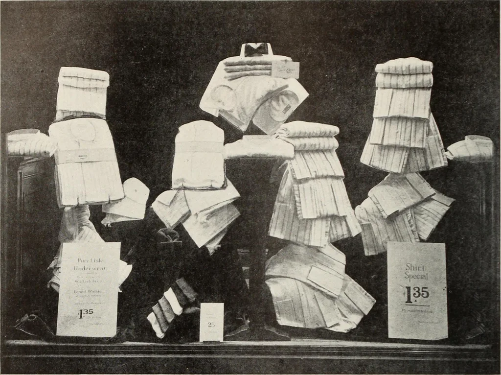 An illustration from Men's wear of Canada (January-December 1917), 1917, leaf 211