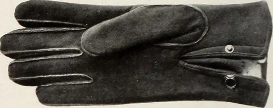 An illustration from Men's wear of Canada (January-December 1917), 1917, leaf 771