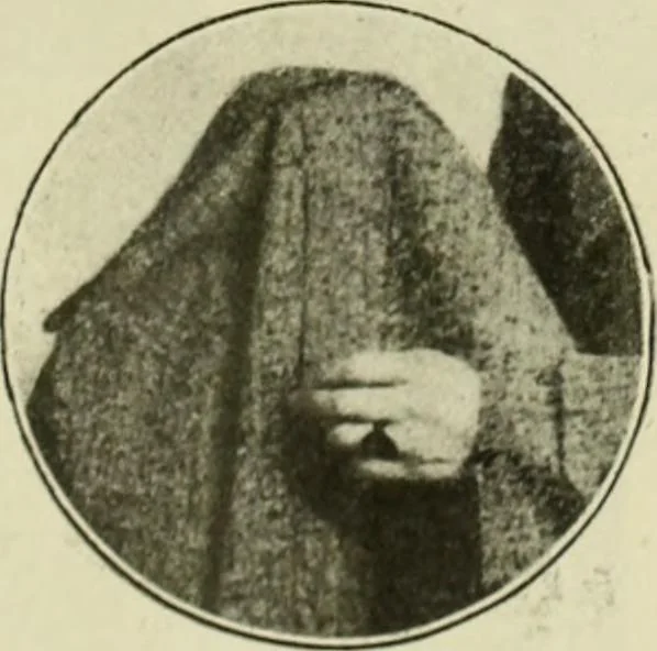 An illustration from Men's wear of Canada (January-December 1918), 1918, leaf 26