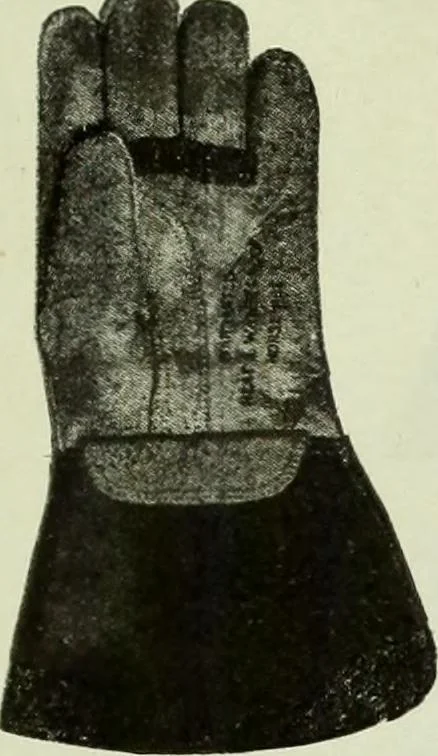 An illustration from Men's wear of Canada (January-December 1918), 1918, leaf 392