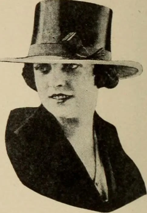 An illustration from Men's wear of Canada (January-December 1919), 1919, leaf 467