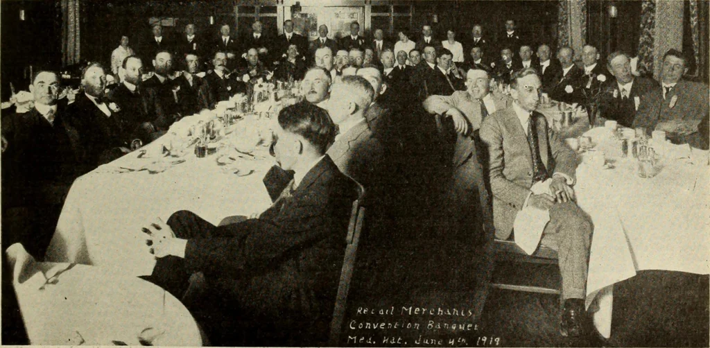An illustration from Men's wear of Canada (January-December 1919), 1919, leaf 580