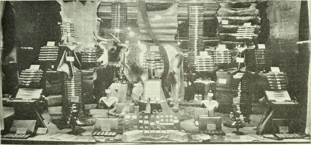 An illustration from Men's wear of Canada (January-December 1920), 1920, leaf 644