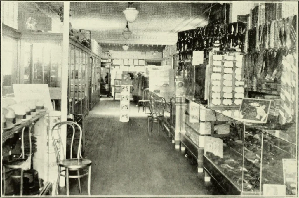 An illustration from Men's wear of Canada (January-December 1922), 1922, leaf 549
