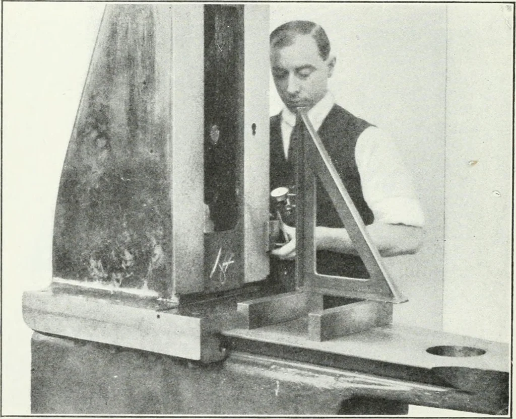 An illustration from Methods of machine shop work : for apprentices and students in technical and trade schools, 1914, leaf 117