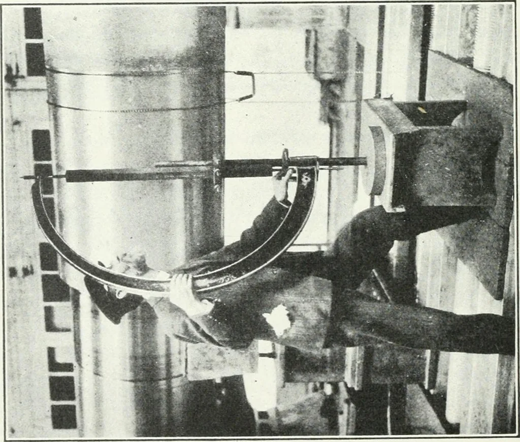 An illustration from Methods of machine shop work : for apprentices and students in technical and trade schools, 1914, leaf 123
