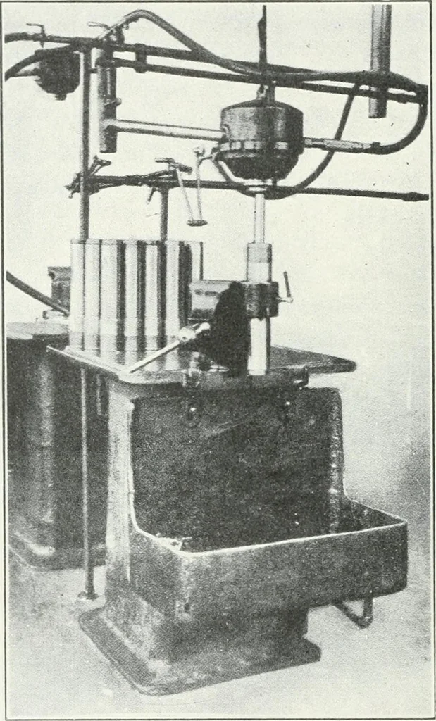 An illustration from Methods of machine shop work : for apprentices and students in technical and trade schools, 1914, leaf 183