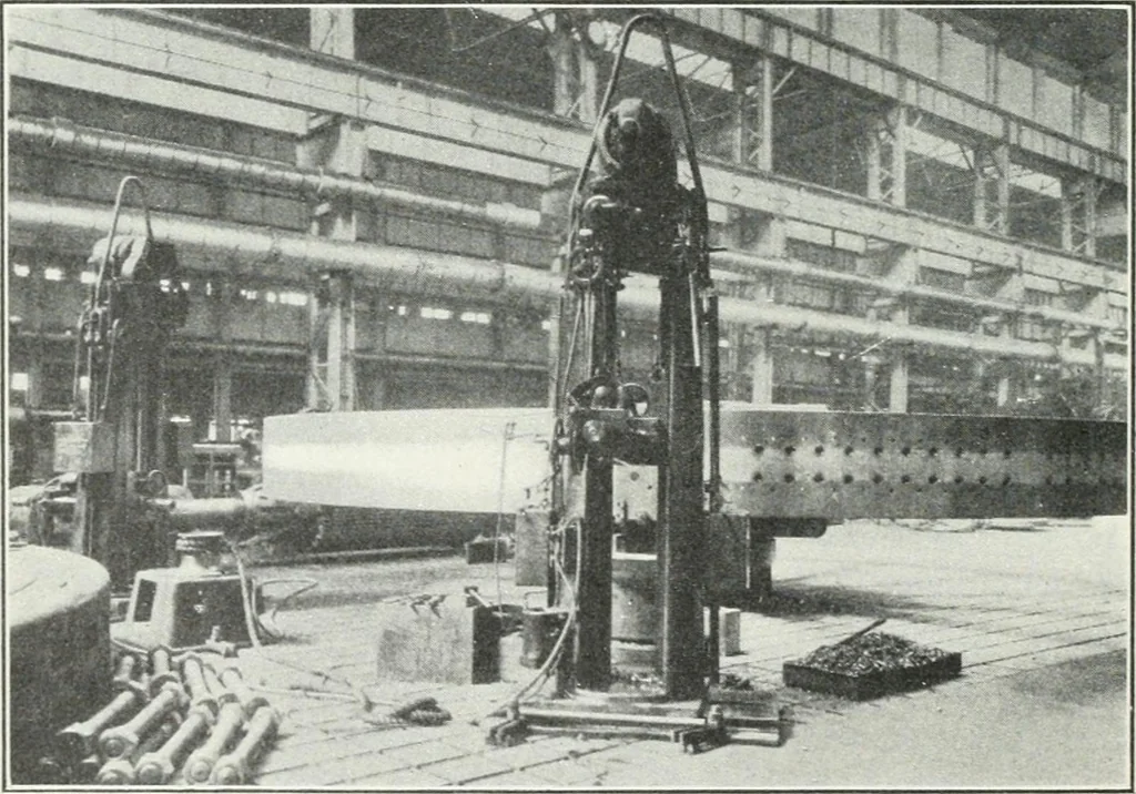 An illustration from Methods of machine shop work : for apprentices and students in technical and trade schools, 1914, leaf 203