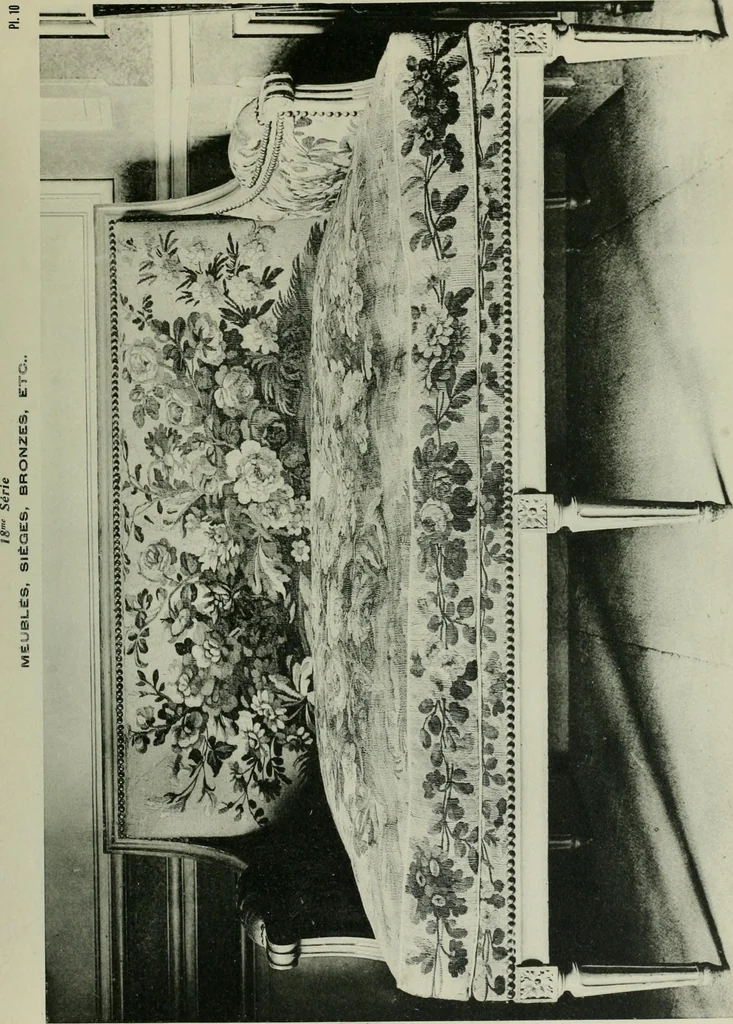 An illustration from Meubles, sièges, bronzes, dessins, 1900, leaf 20