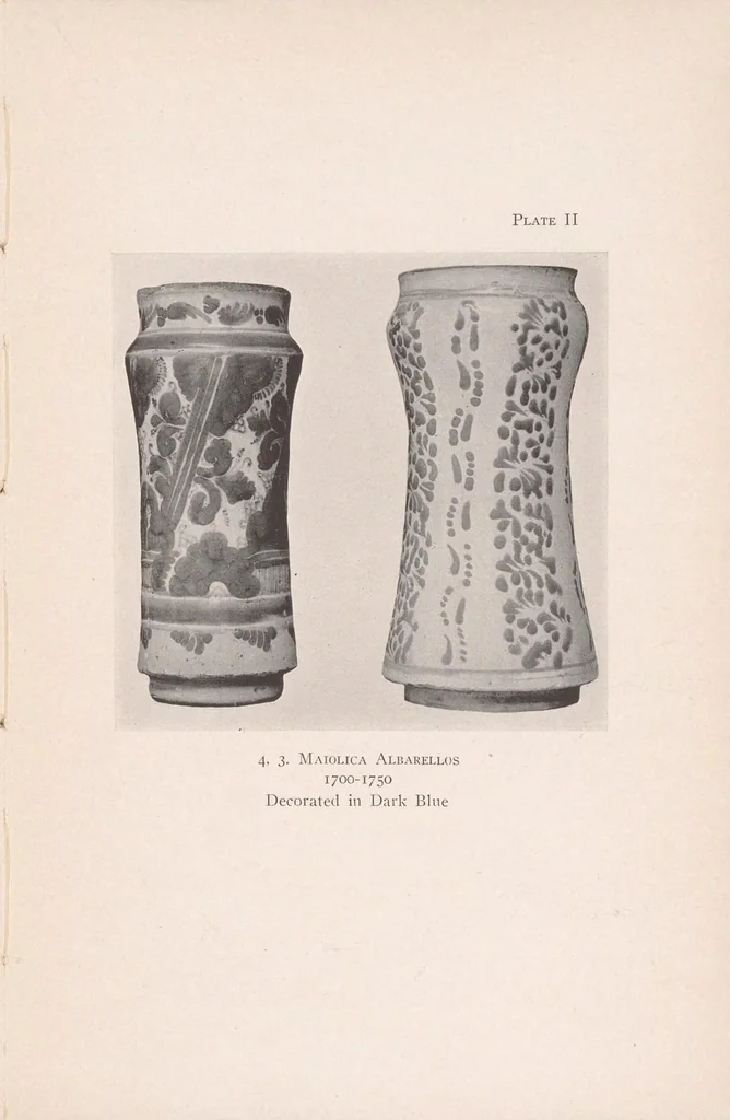 An illustration from Mexican maiolica in the collection of the Hispanic Society of America, 1915, leaf 31