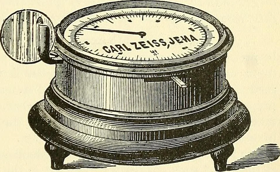 An illustration from The microscope; an introduction to microscopic methods and to histology, 1901, leaf 180