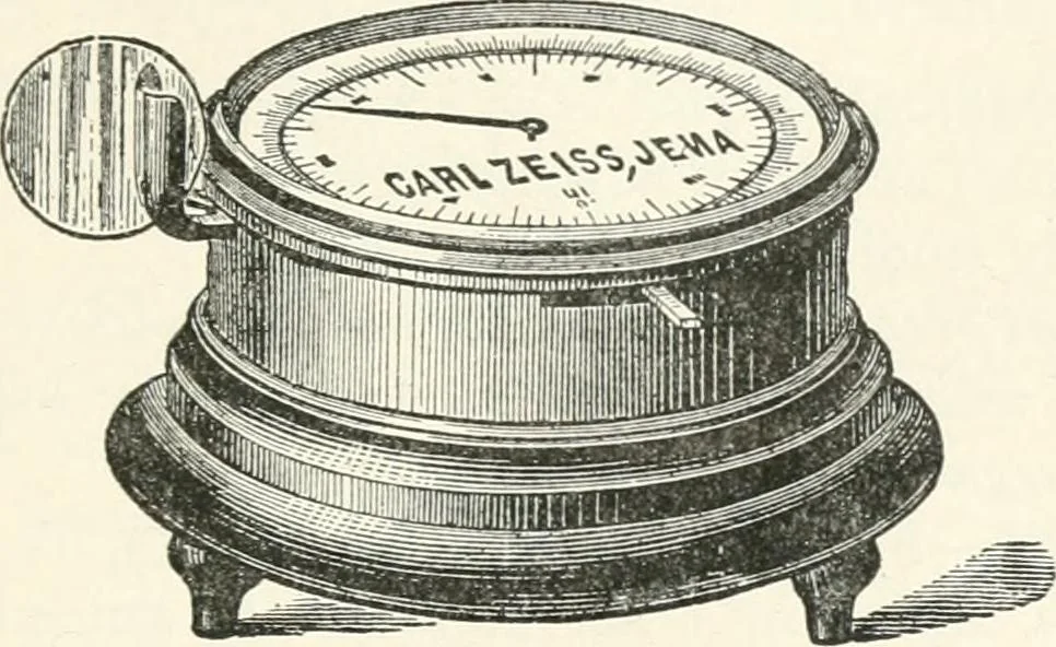 An illustration from The microscope : an introduction to microscopic methods and to histology, 1911, leaf 168
